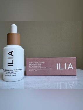 ILIA  Super Serum Skin Tint SPF 40 -  ST9 Paloma